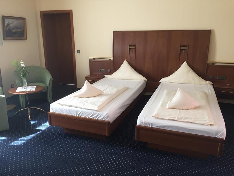 Victoria Hotel Минден Екстериор снимка