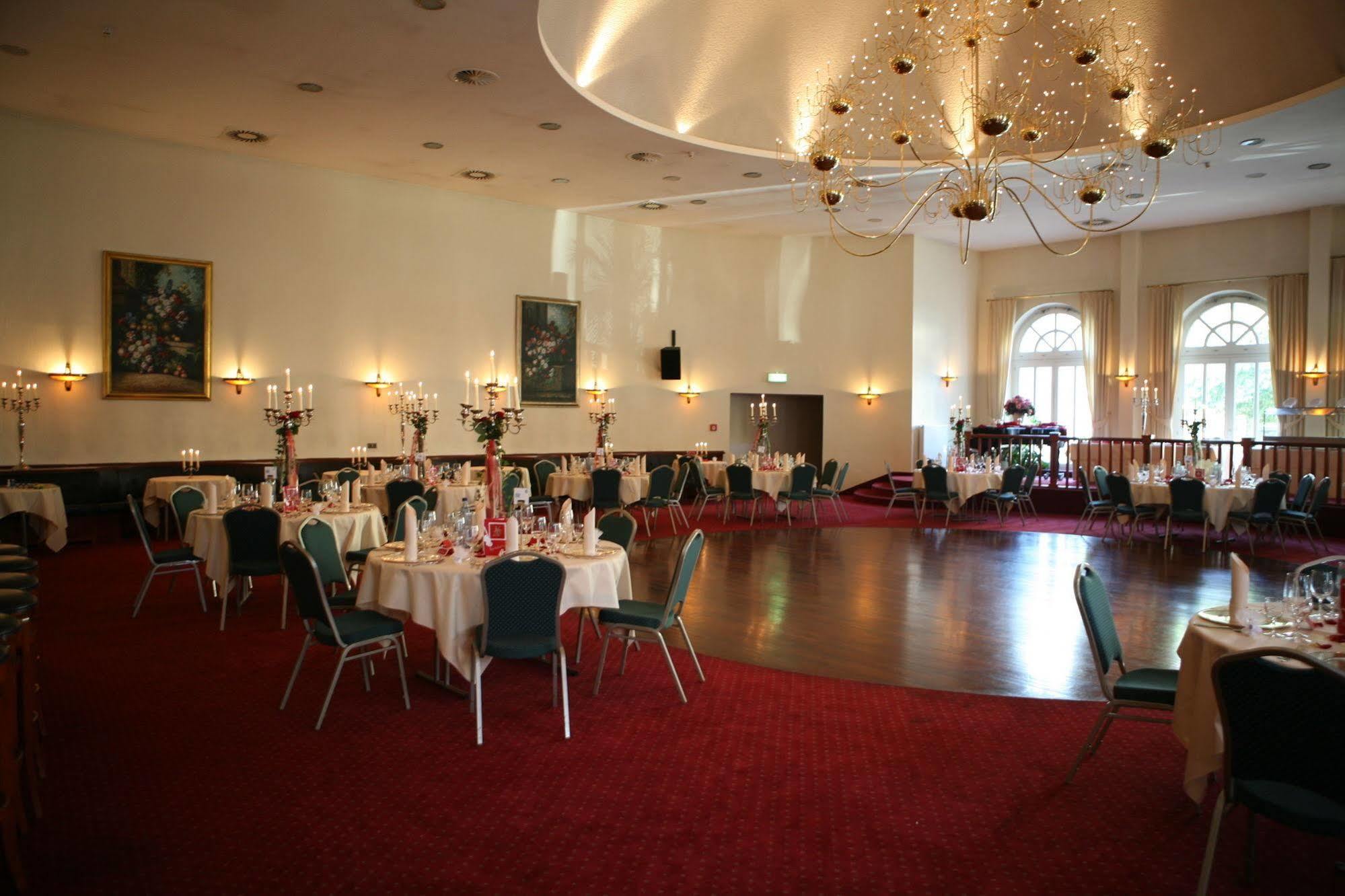 Victoria Hotel Минден Екстериор снимка